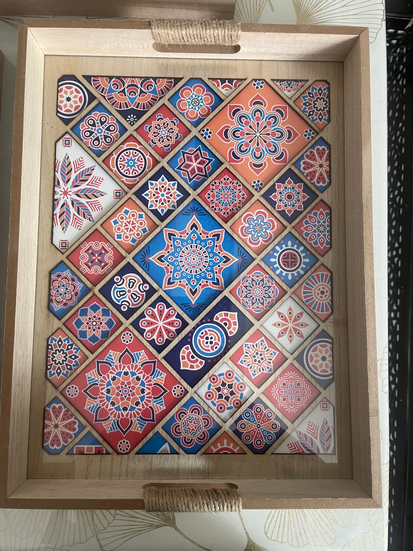Plateau Oriental en Bois avec Motifs Zellige sous Verre – Grand Format – 3 Décors au Choix