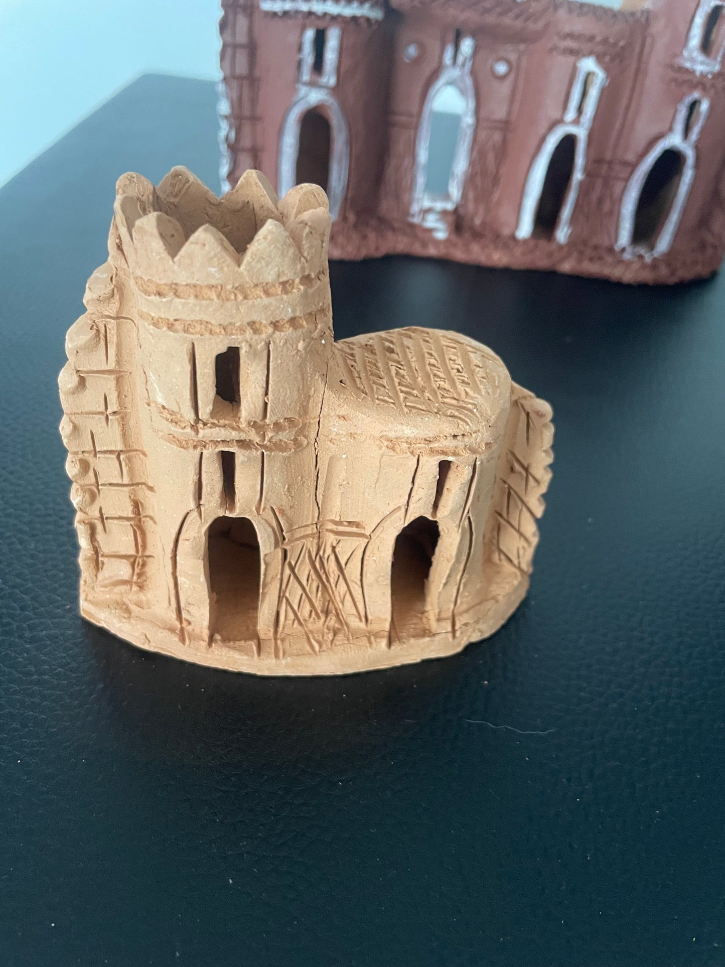 Ensemble de 3 pièces décoratives en argile naturelle – Architecture traditionnelle marocaine faite main