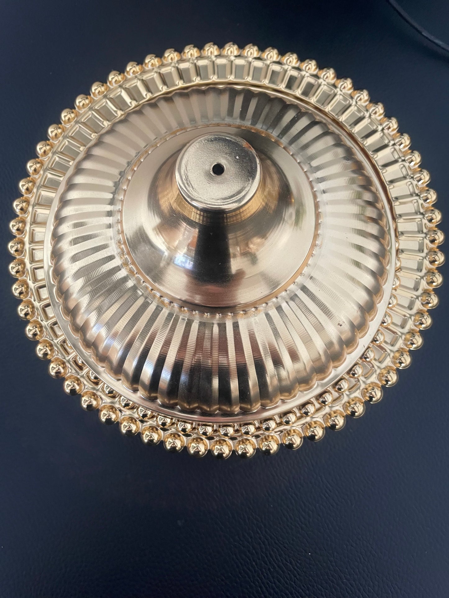 Ensemble de 3 Tajines Décoratifs Dorés – Petit, Moyen et Grand – Style Oriental Chic