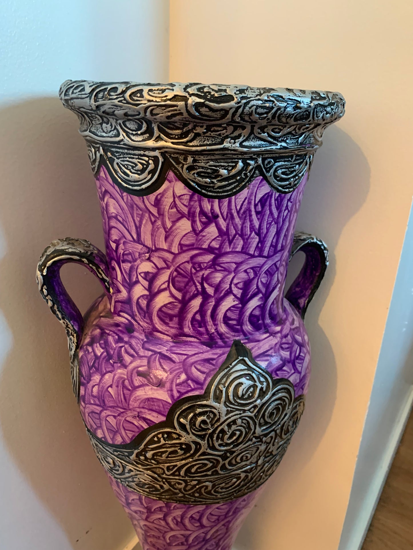 Grand vase oriental artisanal violet et argent – Décoration marocaine chic