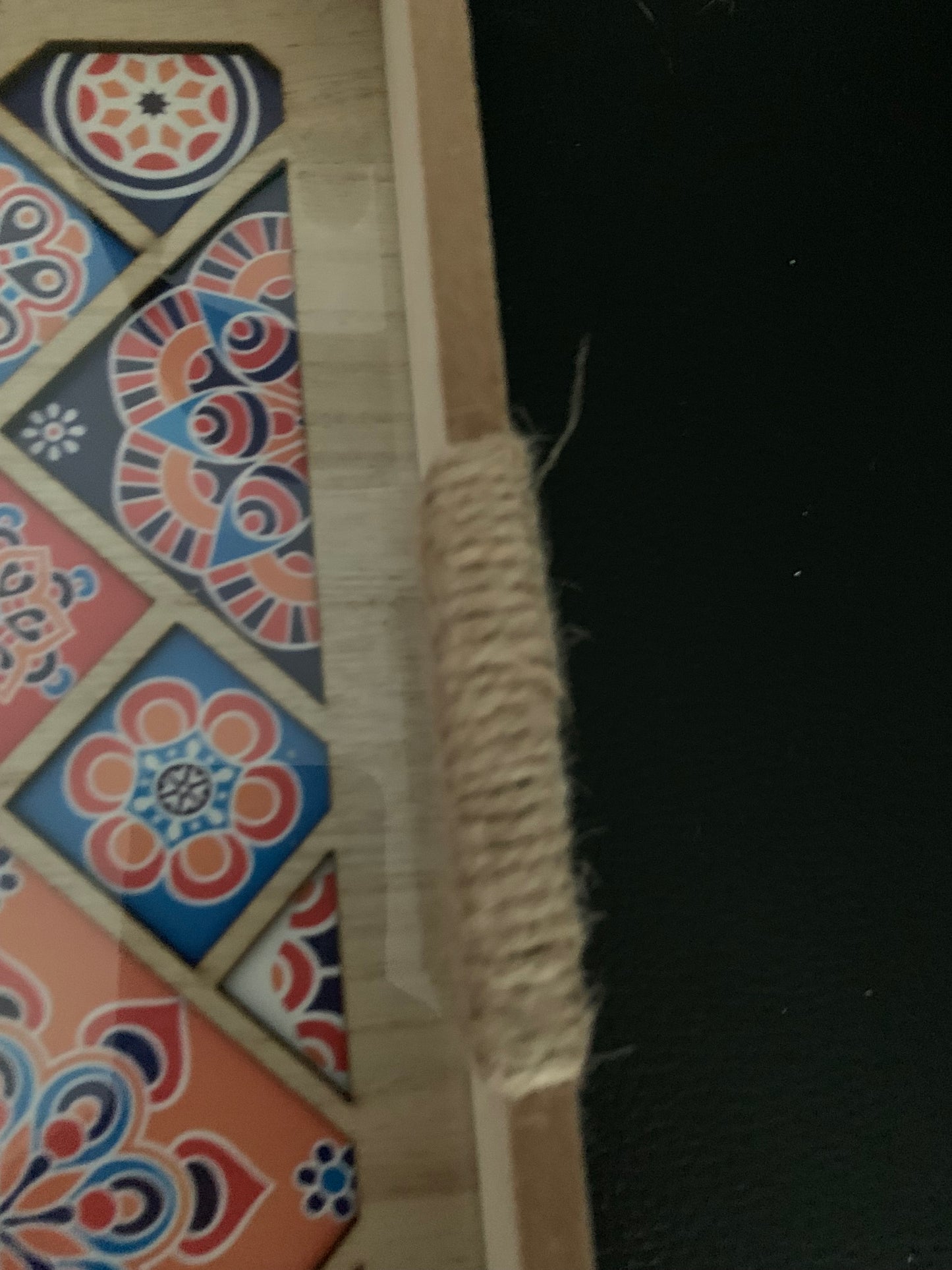 Plateau décoratif en bois (40x30cm) – fond motif zellige marocain