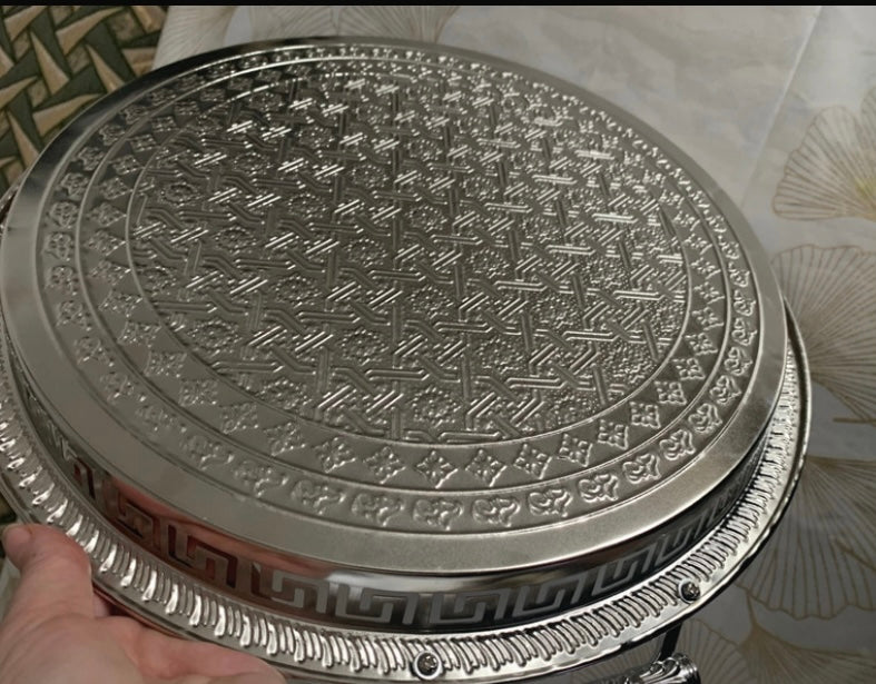 Plateau rond argenté oriental avec poignées – Motifs géométriques gravés