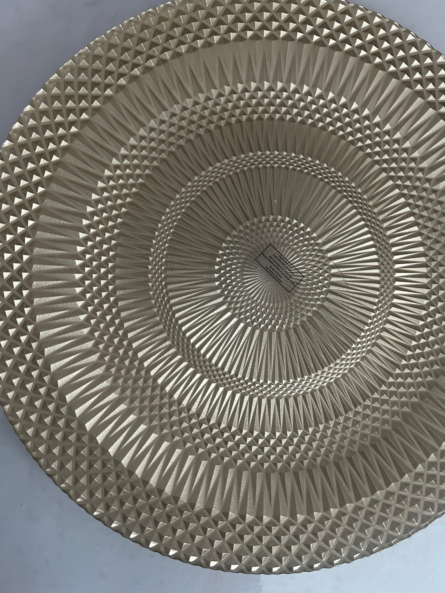 Grande assiette décorative dorée 45 cm – oriental chic